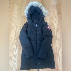 Canada goose women’s black winter jacket size XS
